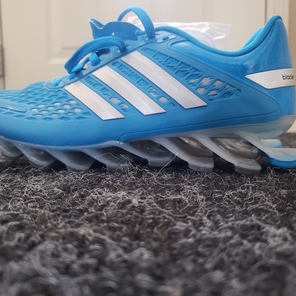 Adidas Springblade Razor Junior (size 7.5 Women) - Picture 2 of 8